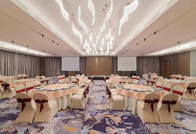 Oakwood Hotel & Apartments Grand Batam