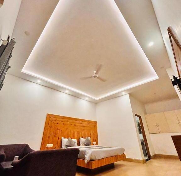 בית מלון כפרי The Grand Edge Retreat   Luxury In The Clouds