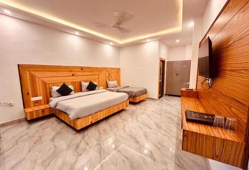 ホテル The Grand Edge Retreat   Luxury In The Clouds