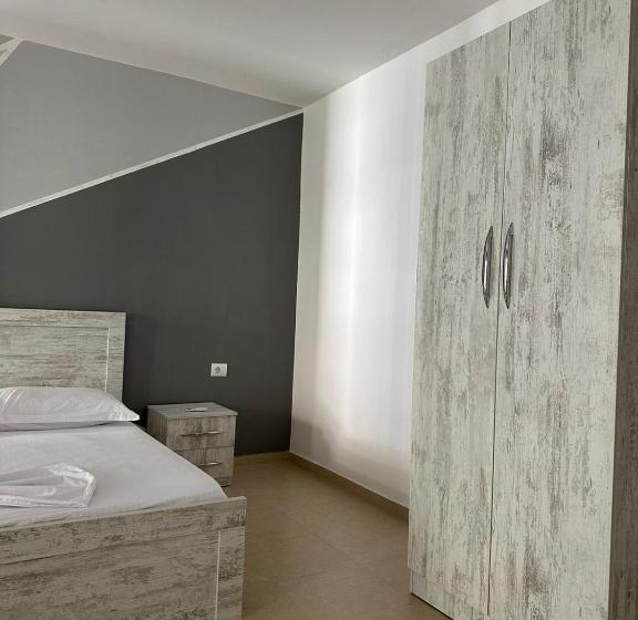 پانسیون Apartments In Zaharia Residence