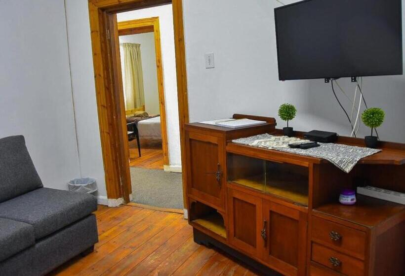 פנסיון Bargain Accommodation