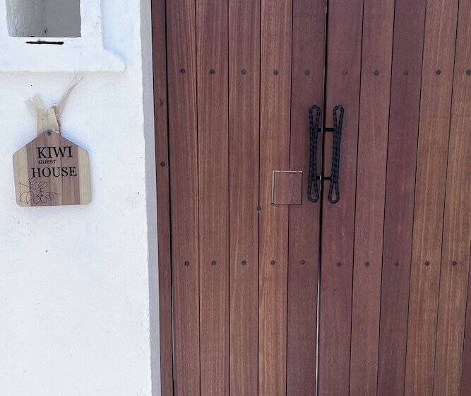 Pension (Hôtel basse catégorie) Kiwi Guest House