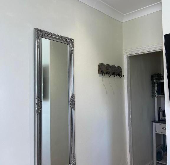 Пансион Ocean Reach