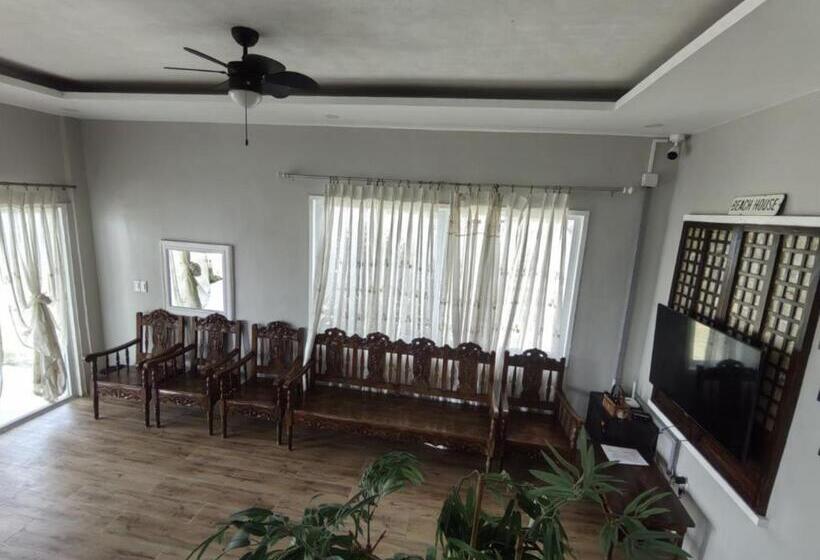 펜션 Sea Breeze Beachfront Villa Cebu