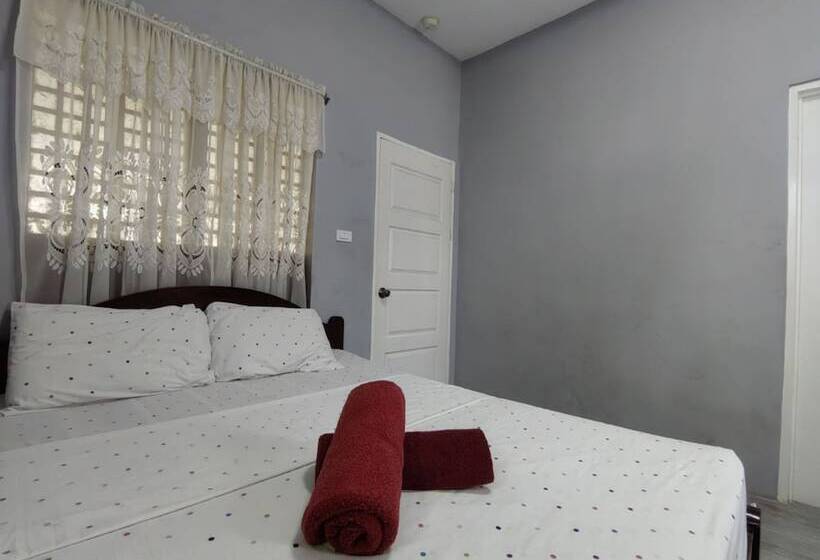 펜션 Sea Breeze Beachfront Villa Cebu