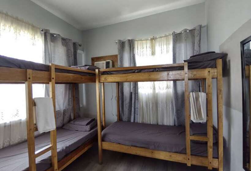 펜션 Sea Breeze Beachfront Villa Cebu