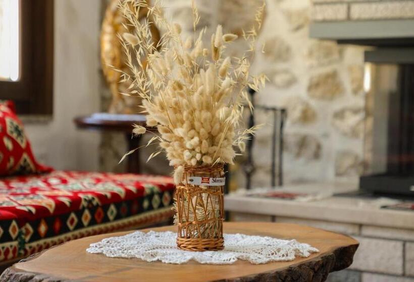 펜션 The House Of Dollma , Inside Kruja Castle