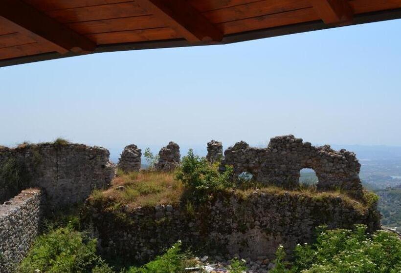 بنسيون The House Of Dollma , Inside Kruja Castle