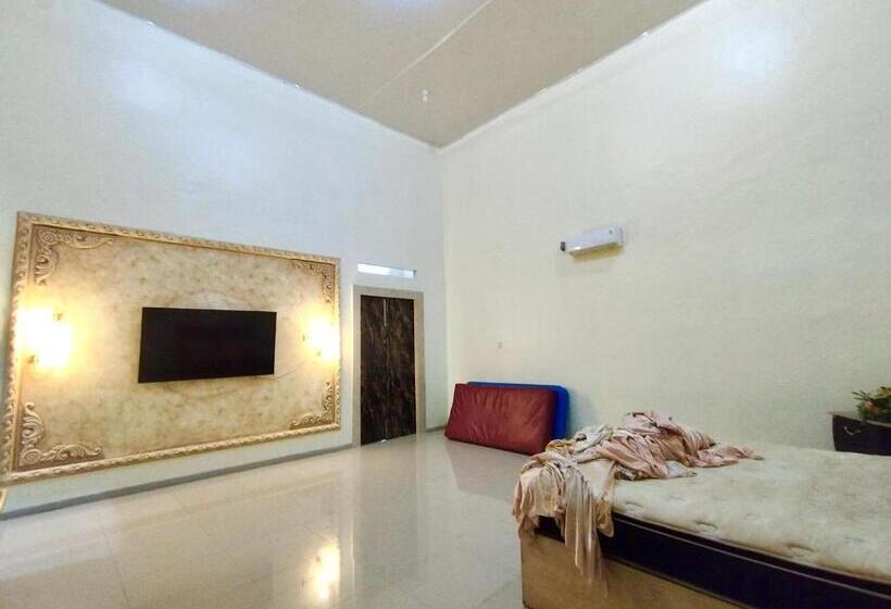 بنسيون Villa Zahira & House 2