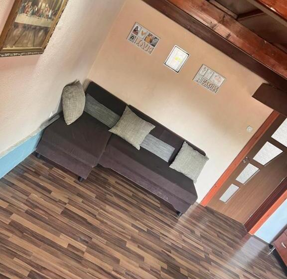 ペンション Yurek Vendégház