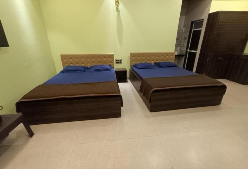 אתר נופש Chaitraban Cottage Alibaug