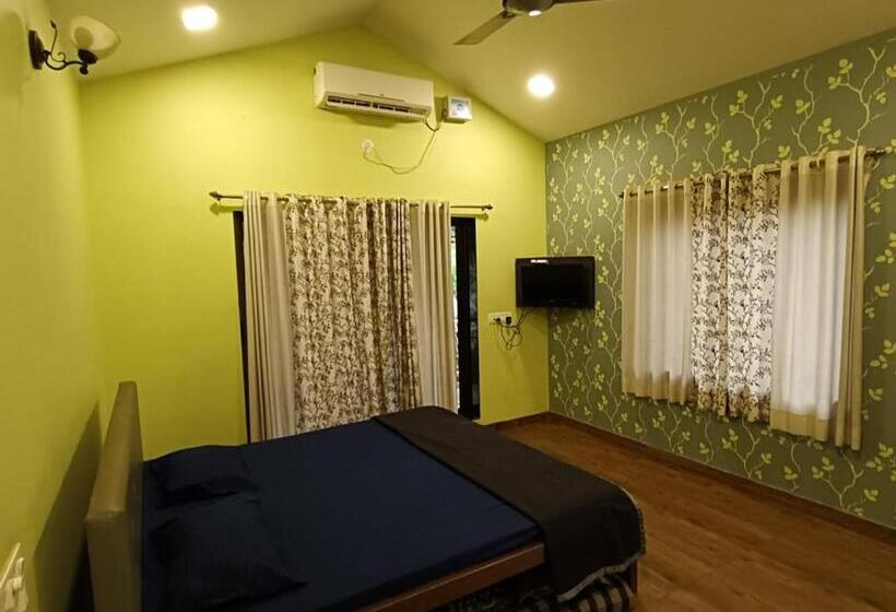 אתר נופש Chaitraban Cottage Alibaug