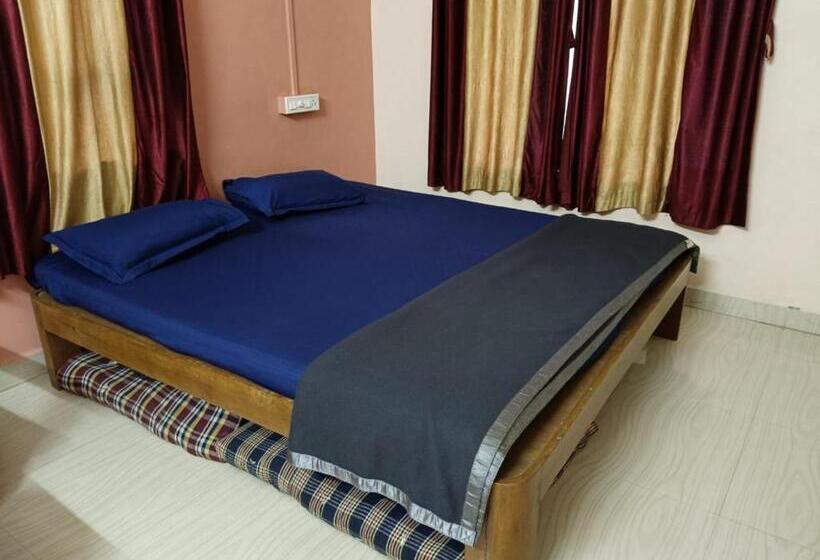 אתר נופש Chaitraban Cottage Alibaug