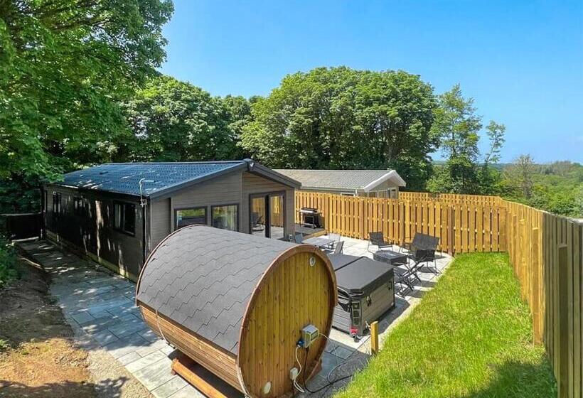 Курорт Hamlet Lodge Retreat At Calloose Holiday Park