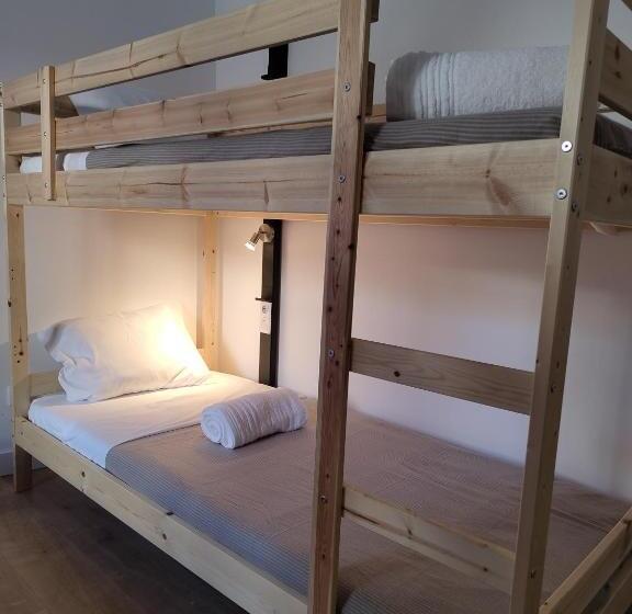 Urbe Sanchina   Hostel & Suites