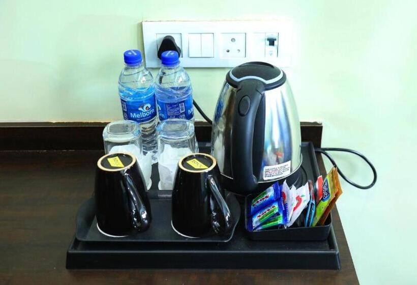 Airport Hotel Tulip Suites