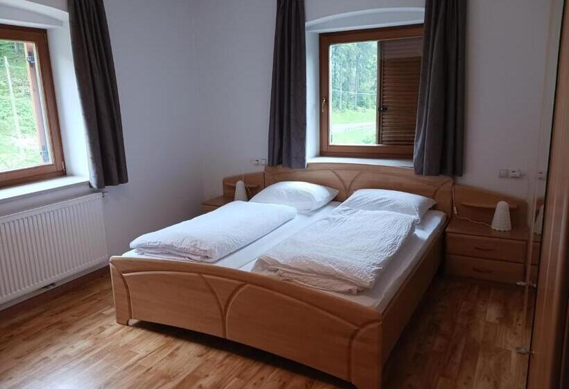 הוסטל Gasthof Alpenrose   Mühleben