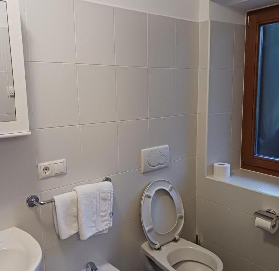 הוסטל Gasthof Alpenrose   Mühleben