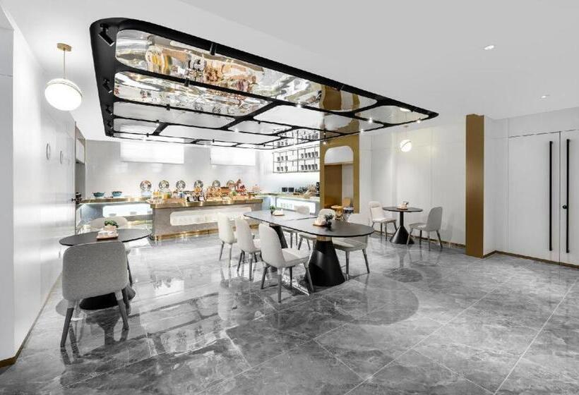 Atour X Hotel Jinan Jingshi Road Provincial Sports Center