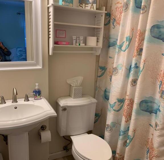 Beautiful Hilton Head Condo, Steps From Ocean, 1st Floor, 2bd / 2ba, And More!