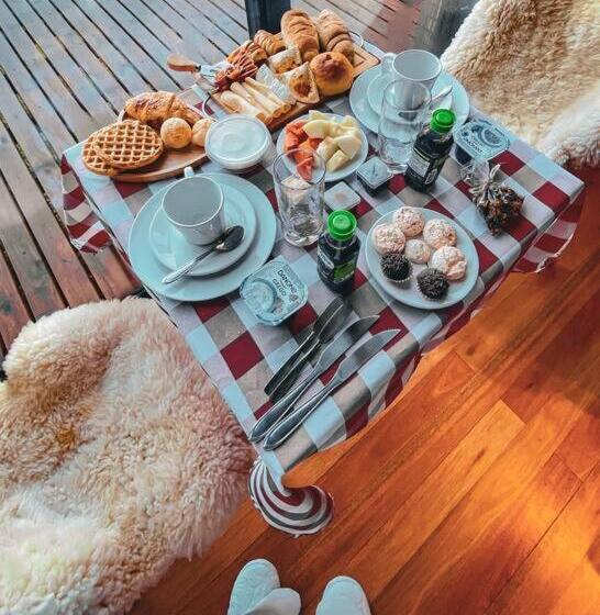 تختخواب و صبحانه Cabana The Wild Urubici