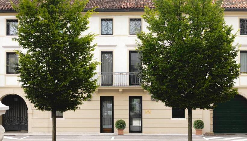 ベッドアンドブレックファースト Casa Pierdonà