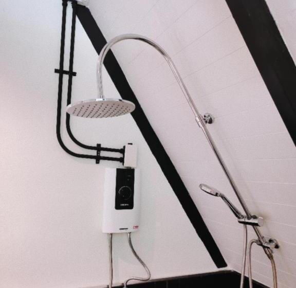 민박 The Creek Haus