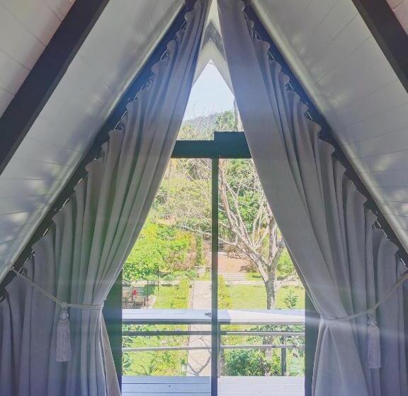 민박 The Creek Haus