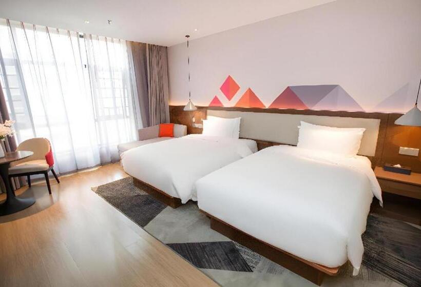 Borrman Hotel Baise High Speed Railway Station Hengning Plaza