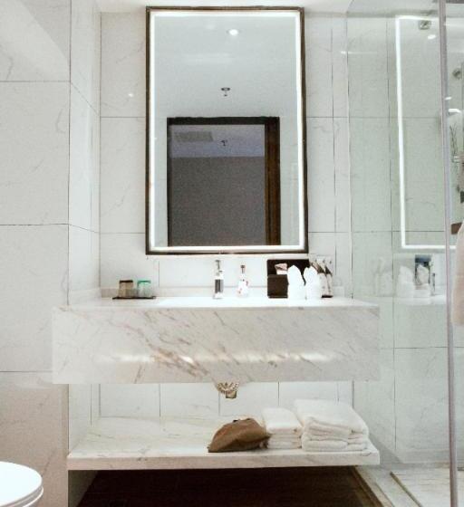 Borrman Hotel Baise High Speed Railway Station Hengning Plaza