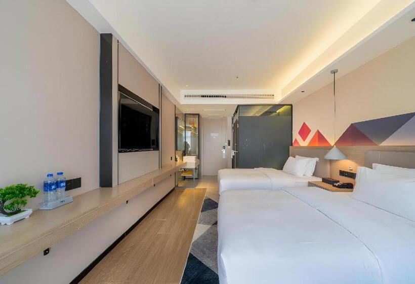 Borrman Hotel Chongqing Auto Expo Sanya Bay Light Rail Station