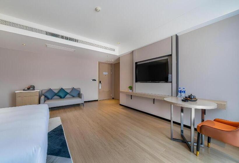 Borrman Hotel Chongqing Auto Expo Sanya Bay Light Rail Station