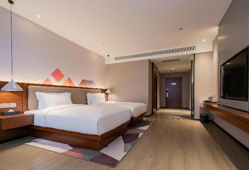 Borrman Hotel Xi An North High Speed Railway Station