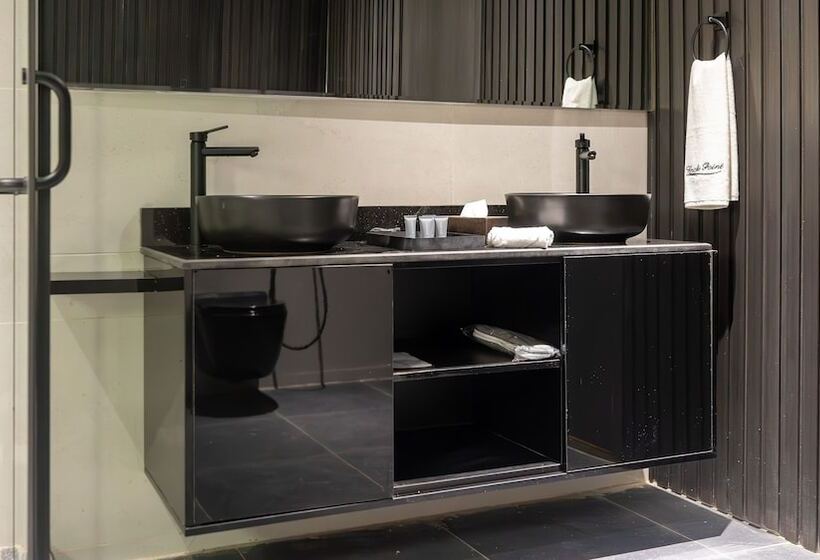 هتل Brickspoint Boutique Apart