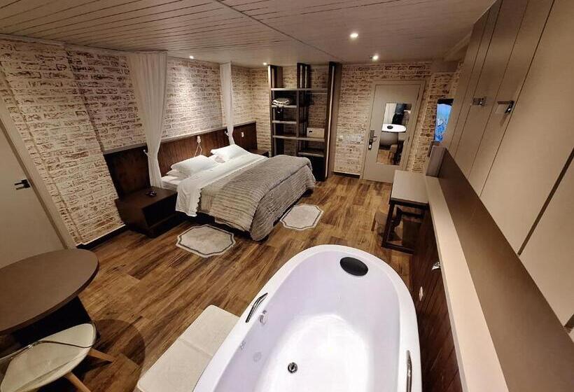 ホテル Cantos E Contos Boutique