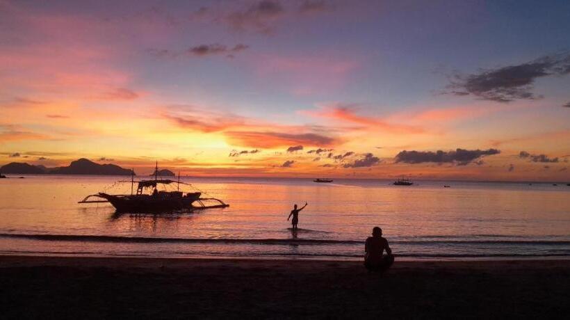 هتل Dandal Bay View Inn   Twin Beach