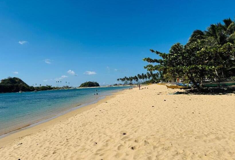 هتل Dandal Bay View Inn   Twin Beach