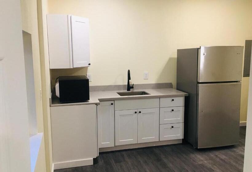 酒店 Dock Street Inn