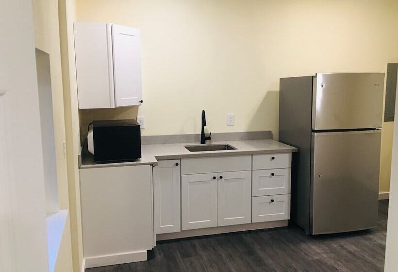 酒店 Dock Street Inn