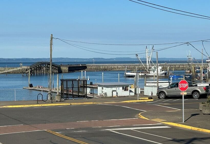 酒店 Dock Street Inn