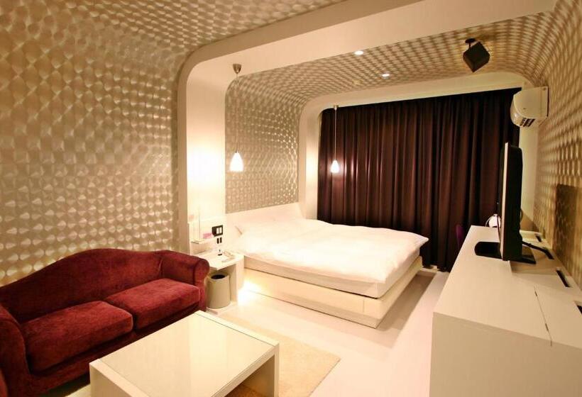 Отель Evermore  Adult Only