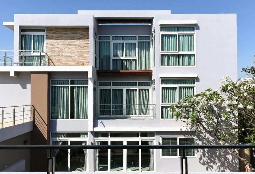 호텔 Golden Sea Pool Villa Huahin