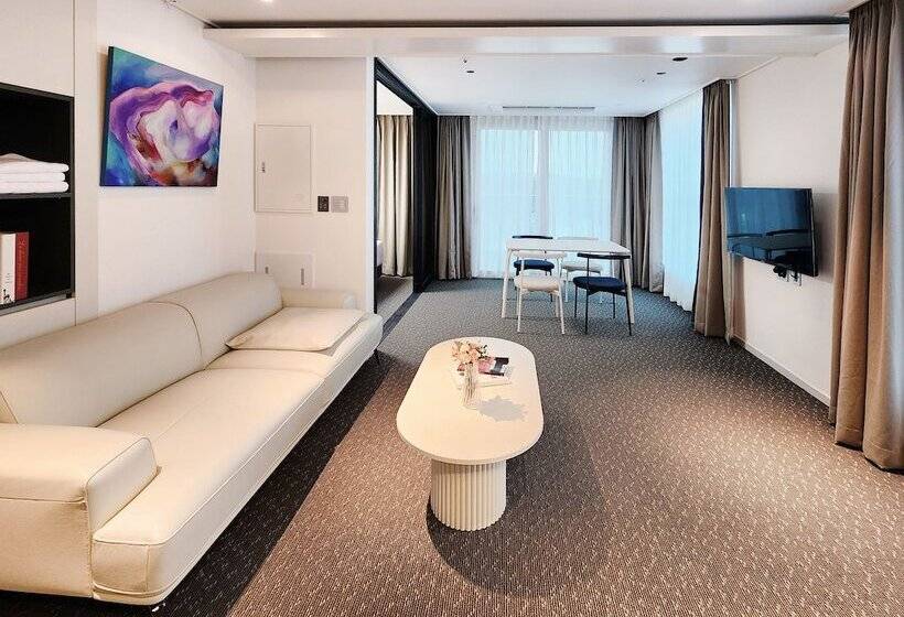 Отель Granbay By Sota Suite