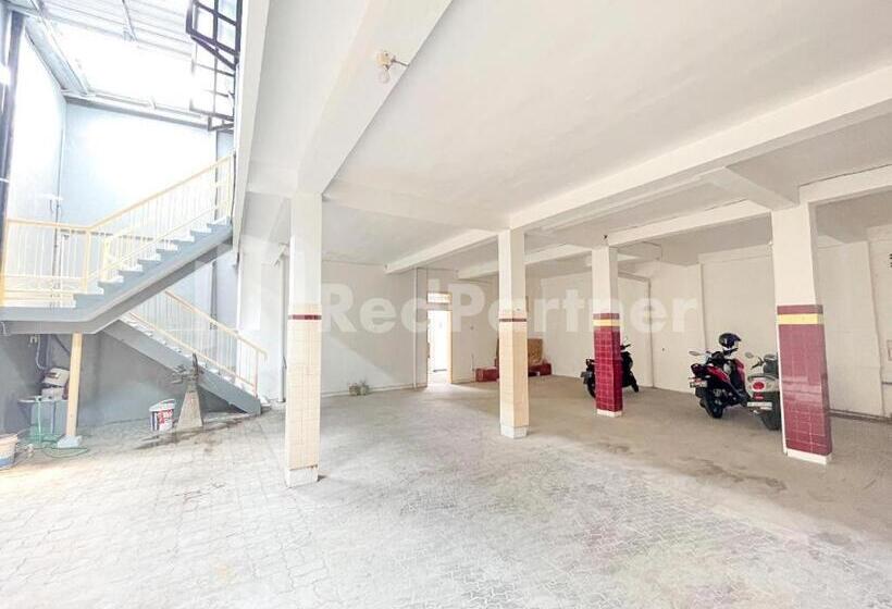 בית מלון כפרי Homestay & Cafe Blessings Near Station Center Town Redpartner