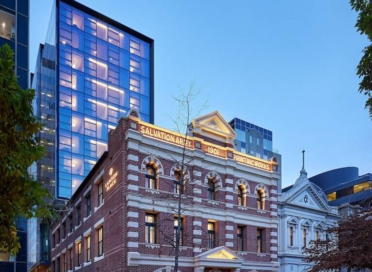 בית מלון כפרי Lanson Place Parliament Gardens