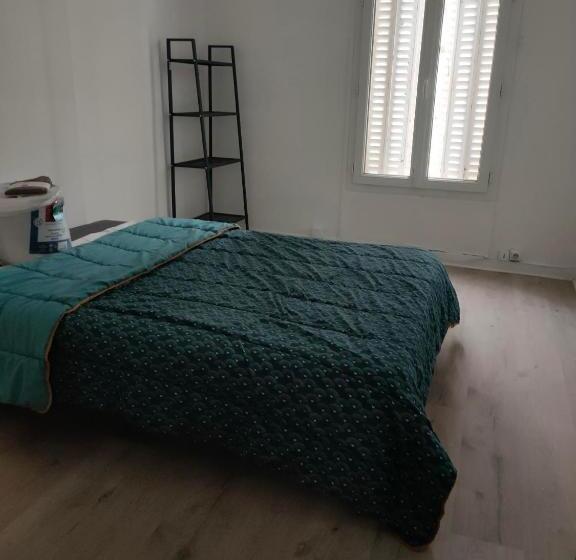 בית מלון כפרי Le Cartaultputeaux Paris Ladefense