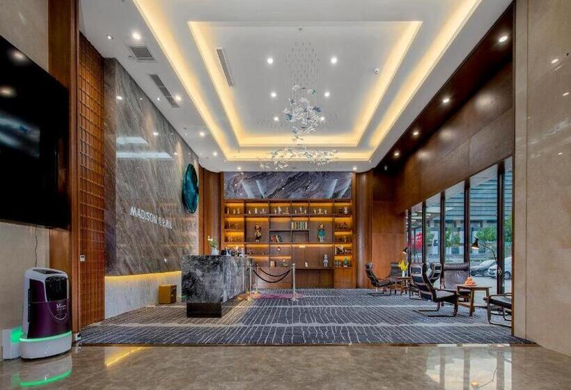 בית מלון כפרי Madison High Speed Railway Station