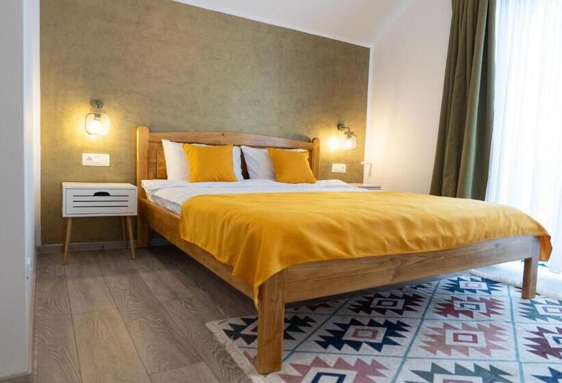 호텔 Pensiunea Matrioska