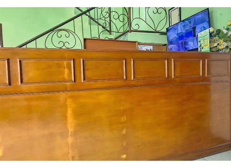 فندق Reddoorz At Linggarjati Kuningan