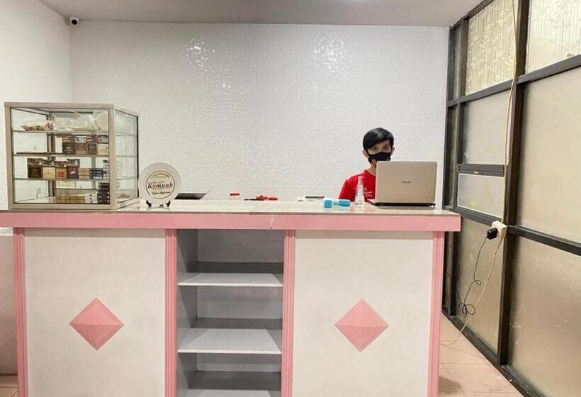 酒店 Reddoorz @ Homestay Madu Makassar